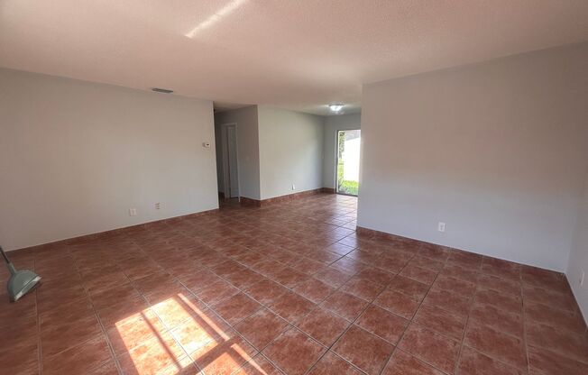 3750-52 Desoto Ave