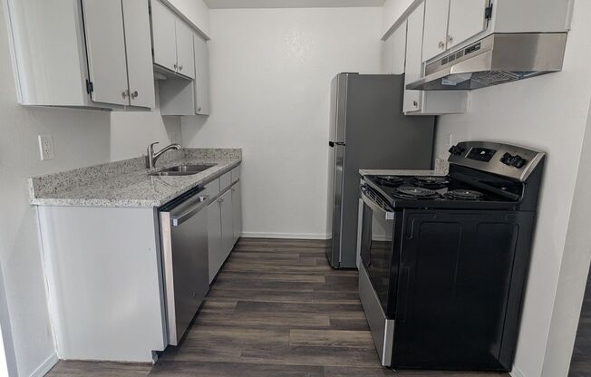 2 beds, 1 bath, 825 sqft, $975, Unit 210
