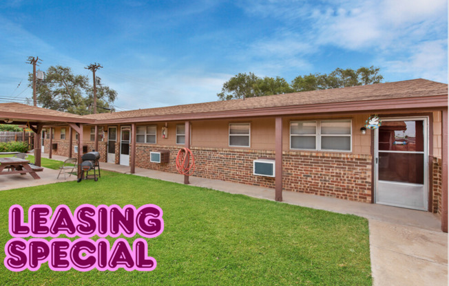 Leasing Special!! No deposit! AVAILABLE NOW!!