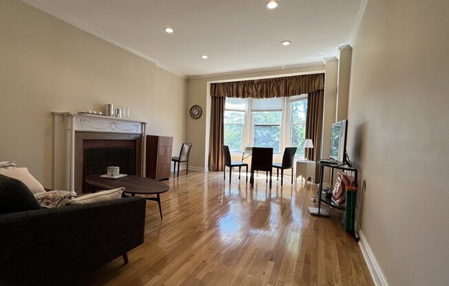 4 Charlesgate E 306