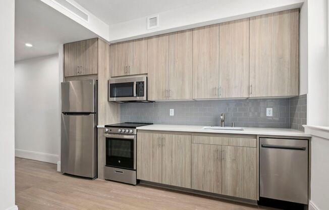 1 bed, 1 bath, $4,500, Unit 111