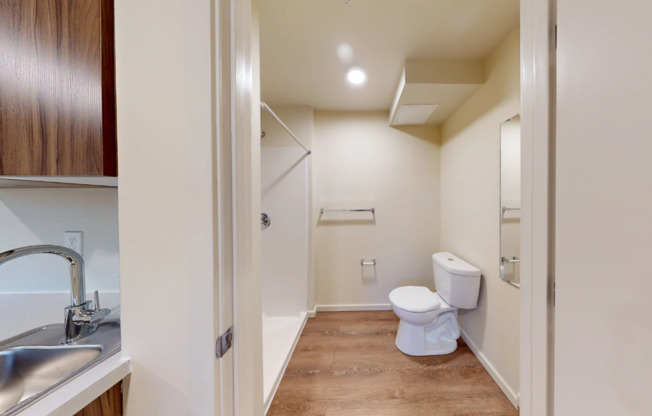 Studio, 1 bath, 175 sqft, $1,450, Unit 301