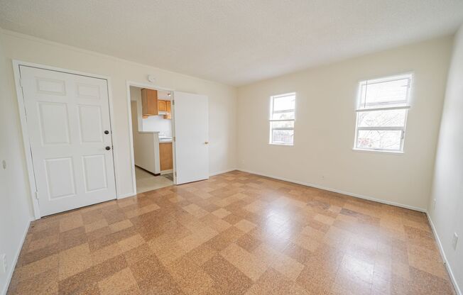 1467 Russell/2880A&amp;B Sacramento