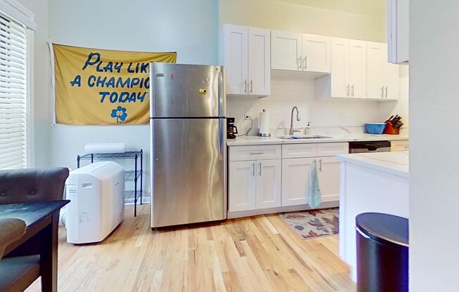 Studio, 1 bath, 410 sqft, $1,800, Unit 104