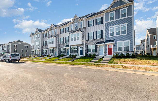 PRICE DROP on New Construction 3 Bedroom Townhome in Fredericksburg!!!