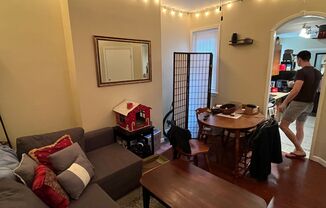 1 bed, 1 bath, 550 sqft, $1,300, Unit 1F