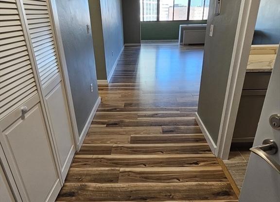 1 bed, 1 bath, 802 sqft, $3,150, Unit 10J