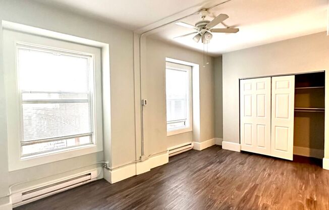 Studio, 1 bath, 215 sqft, $1,325, Unit 606