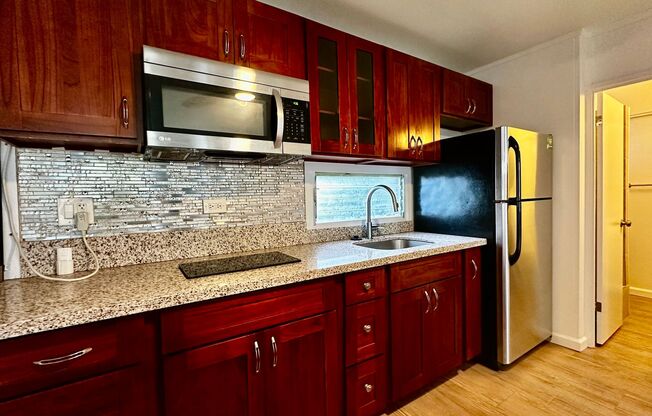 Available NOW - Ideally Located 1 Bedroom, 1 Bath, with 1 Assigned Parking Stall in Makiki