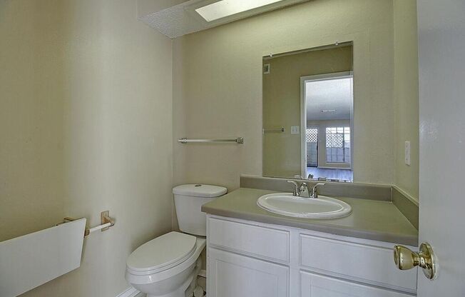 2 beds, 2.5 baths, $1,299