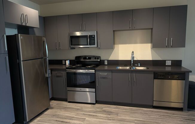 1 bed, 1 bath, 615 sqft, $2,220, Unit 111