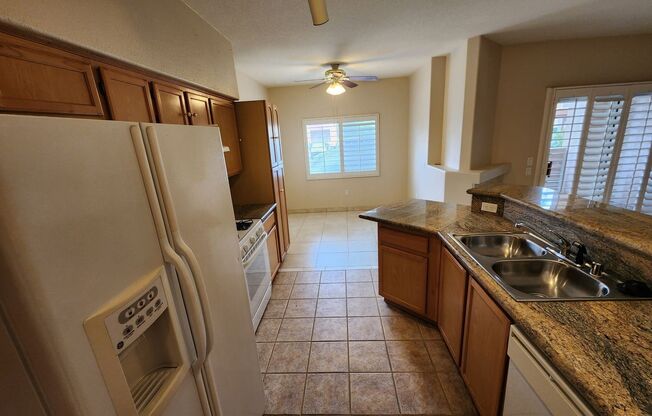 2 beds, 2 baths, $1,350