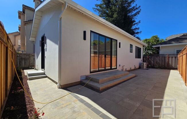 Brand New Build - 2/2 Cottage, Fenced Yard, Quartz Kitchen, W/D