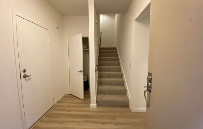 Spacious 2 Bedroom/ 2 Bath in the Highly Desired Tropical Setting of Windsong Cove Community of Carlsbad