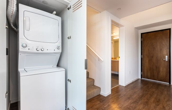 2 beds, 2 baths, 1,084 sqft, $5,150, Unit 610