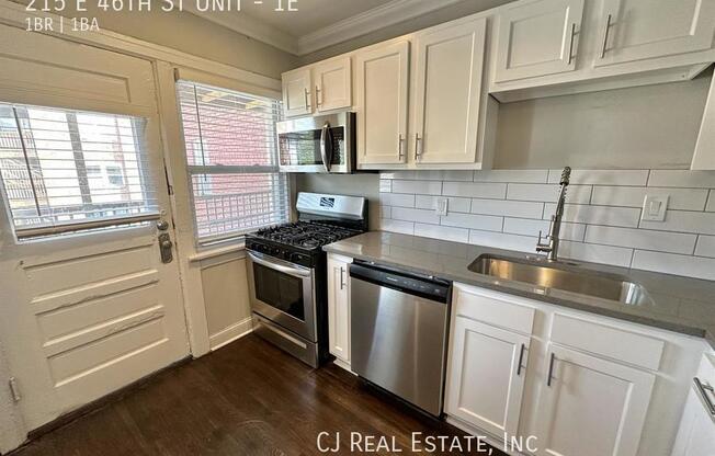 215 E 46 ST