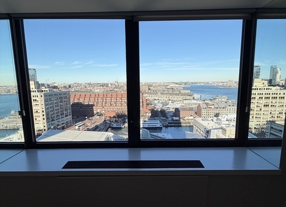 1 bed, 1.5 baths, 1,380 sqft, $6,695, Unit 17B