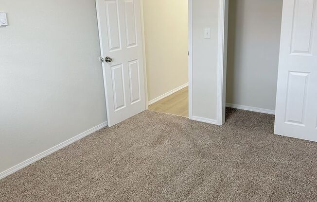 2 beds, 1 bath, $1,695, Unit 15