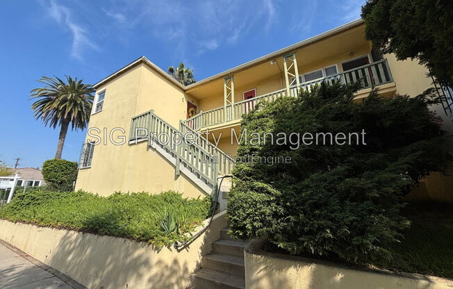 4373 SUNSET DR