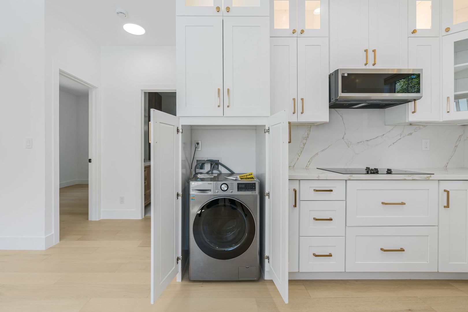 Modern Comfort: Beautiful Two-Bedroom ADU for Rent!