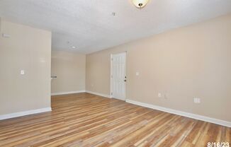 2 beds, 2 baths, $1,625, Unit Unit M