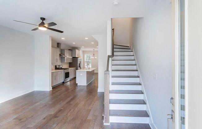 708 TRAL ST