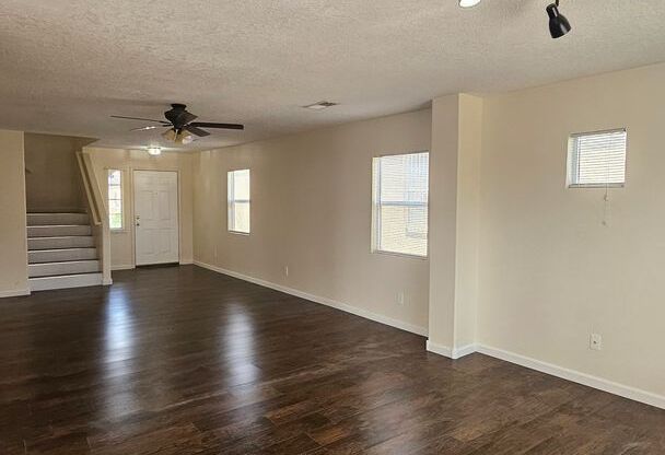 5 Bed 3 Bath