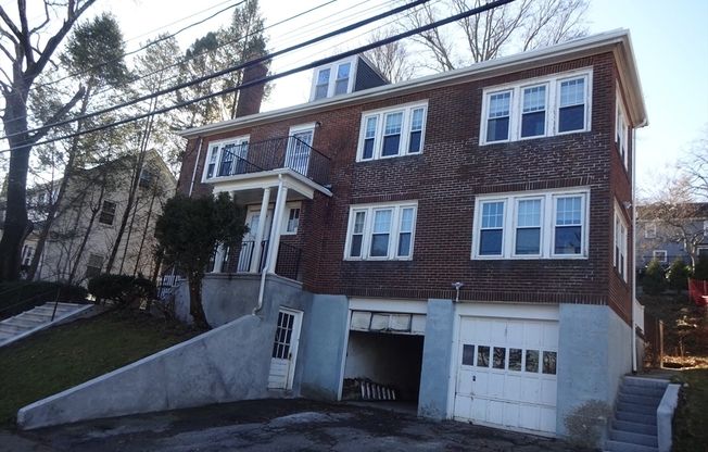 80 ALGONQUIN RD