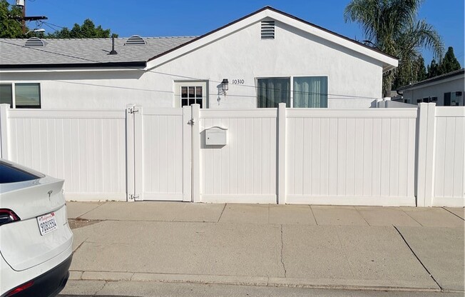 10310 MONTGOMERY AVE