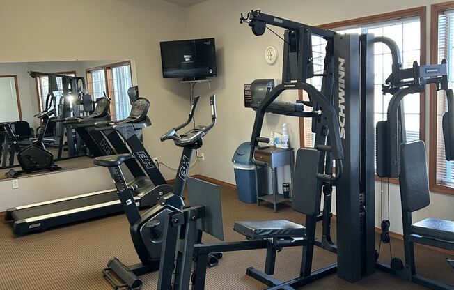 2 beds, 2 baths, 1,240 sqft, $1,940, Unit B6