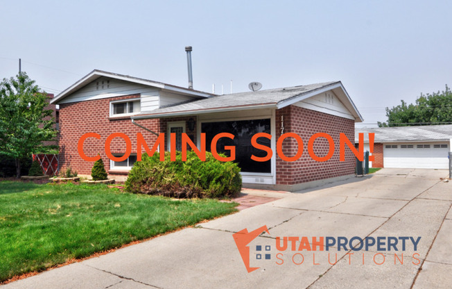 1178 W DUPONT AVE