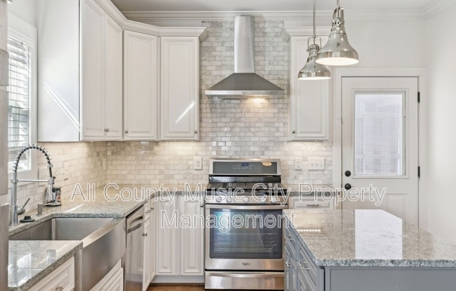 1105 49 AVE N