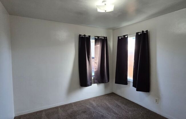 2 beds, 1 bath, $1,450