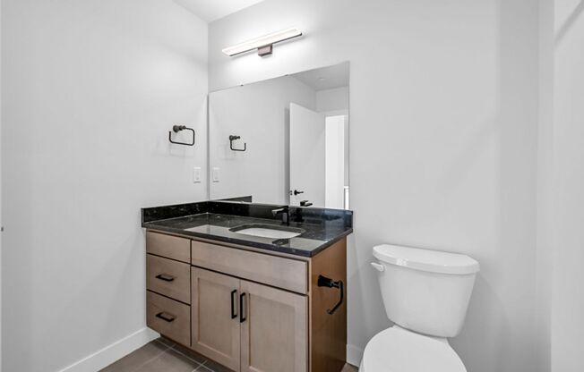 Studio, 1 bath, 392 sqft, $1,225, Unit 410