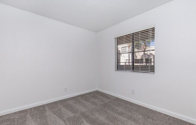 2 beds, 1 bath, 697 sqft, $1,050, Unit 226