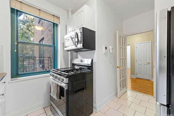 1 bed, 1 bath, $2,500, Unit 3B