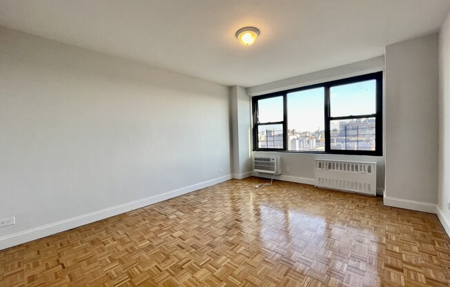 160 PARKSIDE AVE