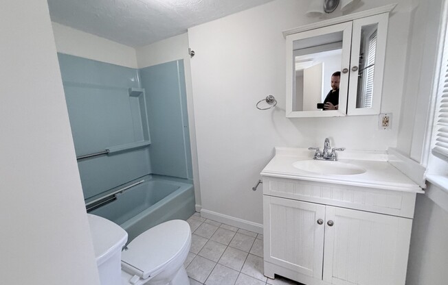 2 beds, 1 bath, 1,100 sqft, $2,200, Unit 231