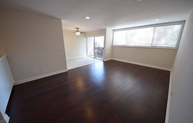 **Beautiful & Spacious 2 Bedroom 2 Bathroom Culver City Condo!!**