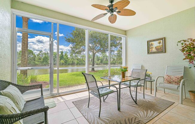 ***FULLY FURNISHED - 2/2 condo with LAKE VIEWS in Colonial Country Club ***
