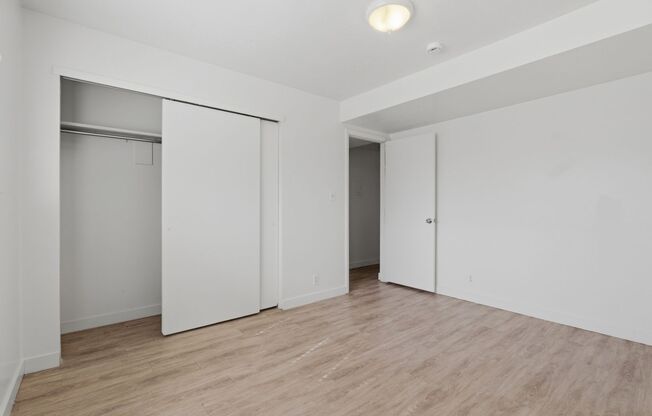 2 beds, 1 bath, 750 sqft, $1,175, Unit 31