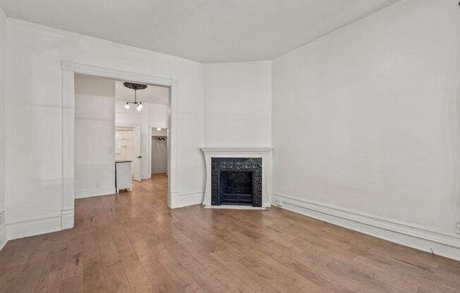 Studio, 1 bath, $999, Unit 726-01