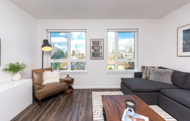 Studio, 1 bath, 530 sqft, $1,395, Unit 317