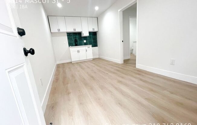 4814 Mascot St