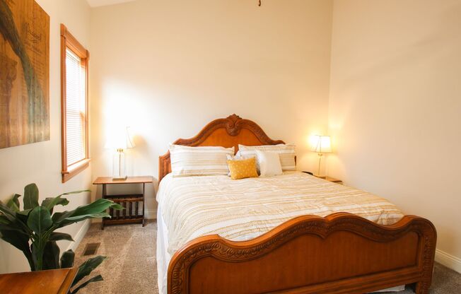 3 beds, 3 baths, 2,000 sqft, $2,850