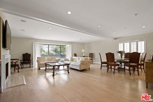 1310 Roxbury Drive