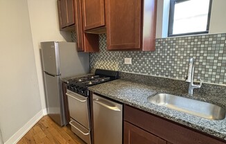 2840 N Orchard St , 2846-46
