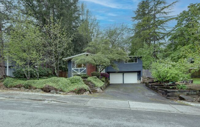 Beautiful 4bd, 2.5ba Home by Marymoor Park Available Now!