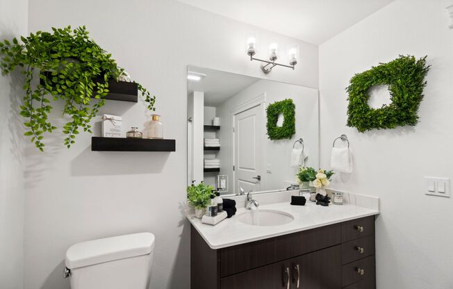 2 beds, 1 bath, 902 sqft, $4,150, Unit 410-701