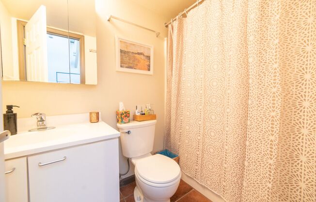 3 beds, 2 baths, 1,890 sqft, $2,500, Unit 331